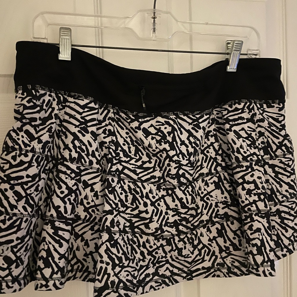 Lululemon tennis skirt women’s size 12